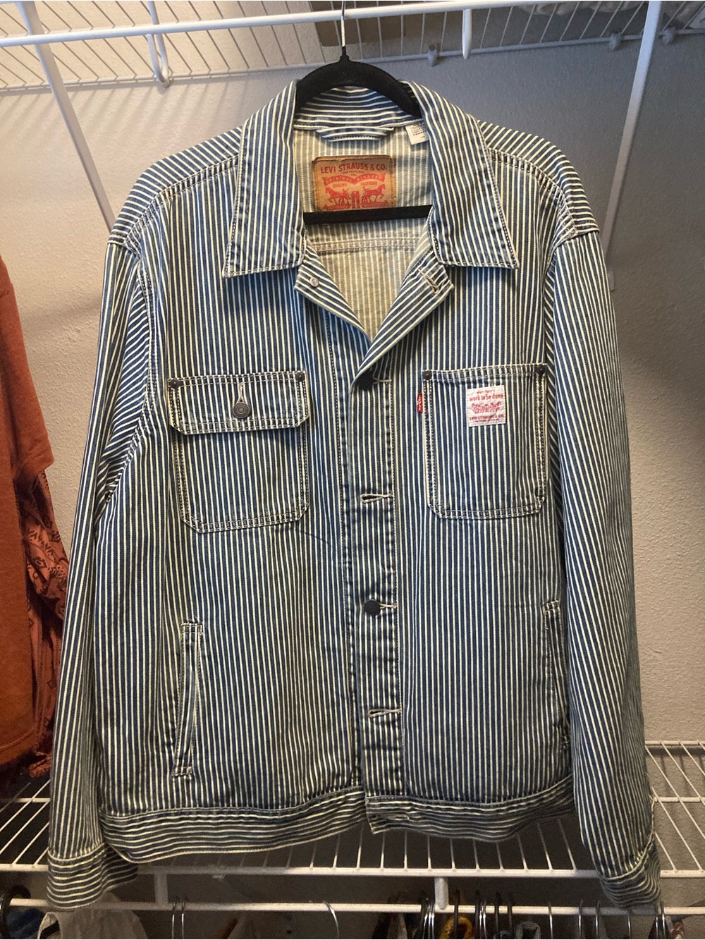 NWOT Levi's Hickory / Engineer Stripe Men’s Sunrise Trucker Jacket